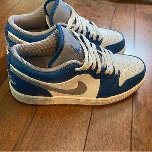 Jordan 1 low (blue,gray, and white) COMES WITH ORIGINAL BOX